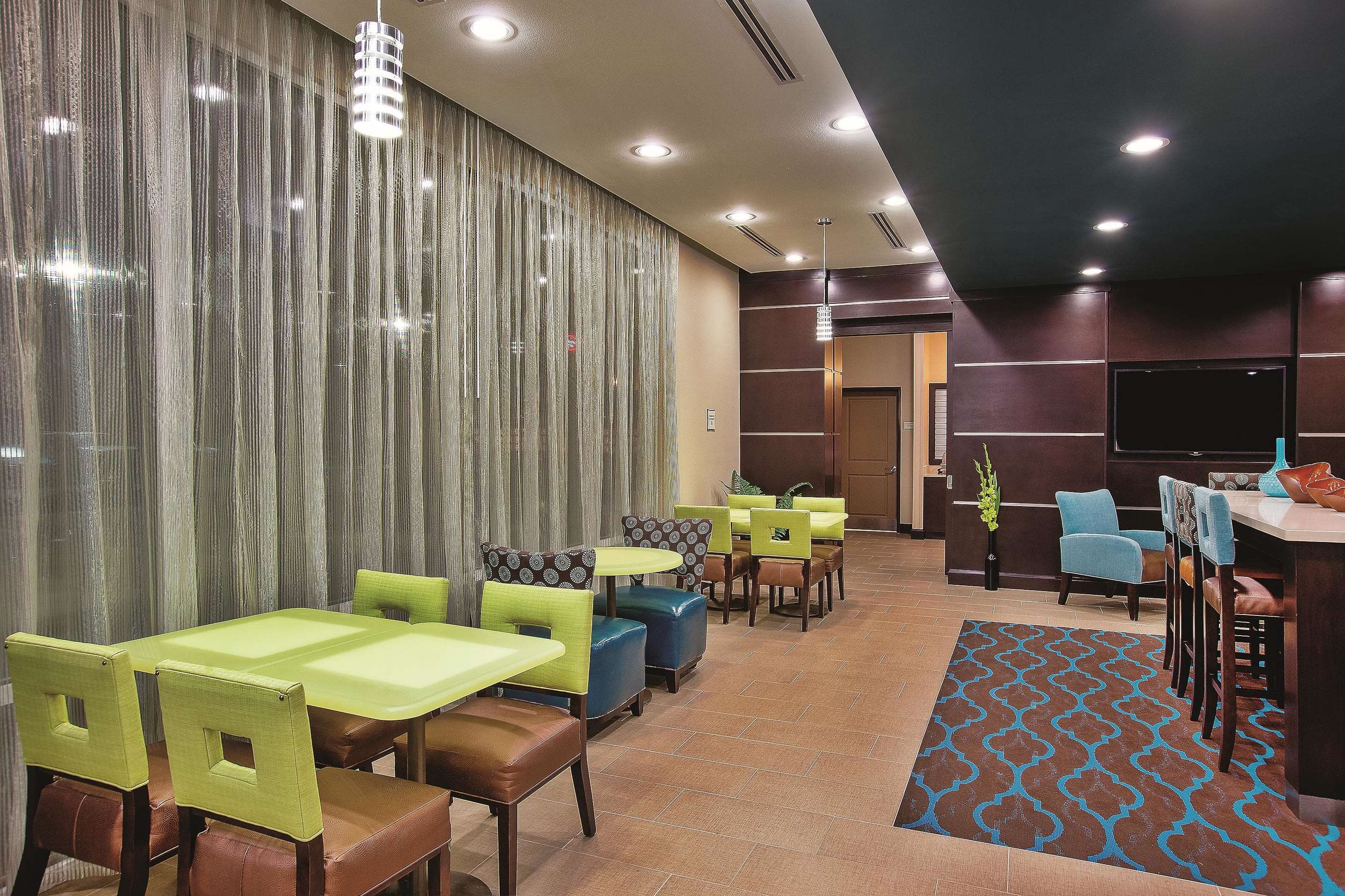 Property amenity | La Quinta Inn & Suites by Wyndham Cotulla