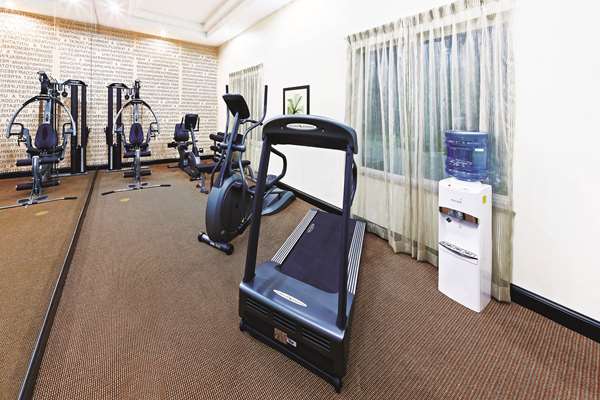 Fitness/ Exercise Room - La Quinta Inn & Suites Marshall - I-20, Exit 617