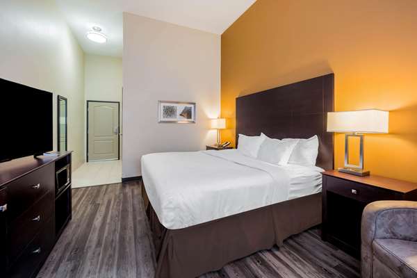  - La Quinta Inn & Suites Marshall - I-20, Exit 617