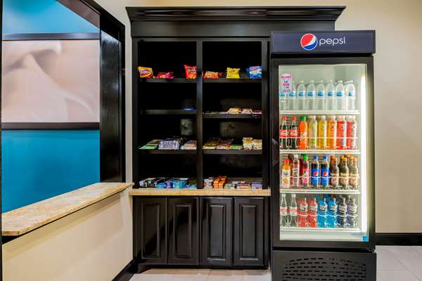  - La Quinta Inn & Suites Marshall - I-20, Exit 617