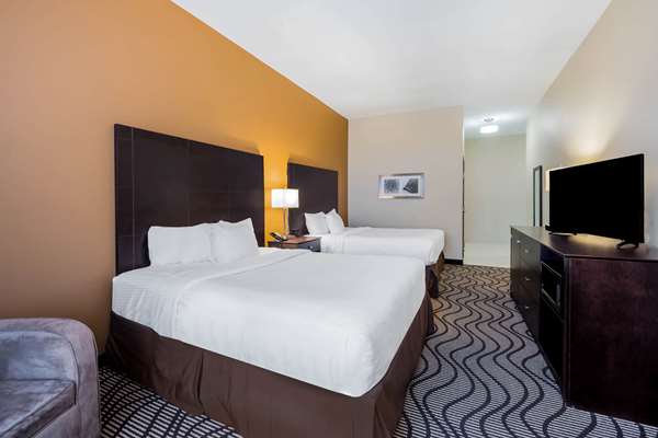  - La Quinta Inn & Suites Marshall - I-20, Exit 617