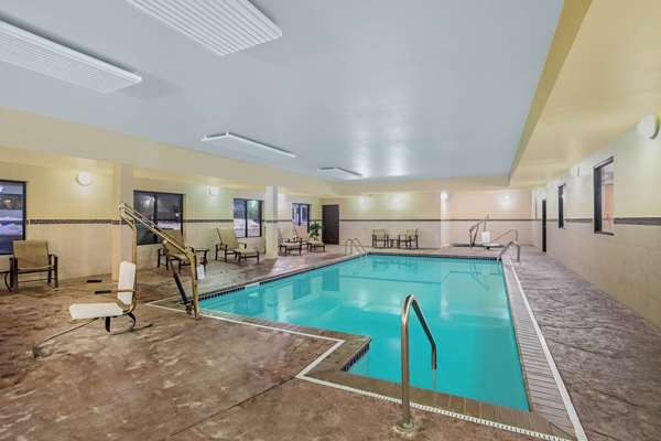 Pool - La Quinta Inn & Suites Sioux Falls - I-29, Exit 77