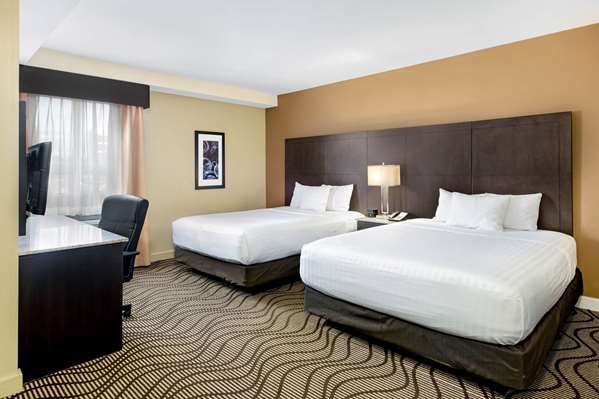 Suite - La Quinta Inn & Suites Oshawa