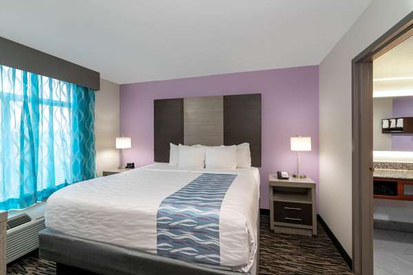 Suite - La Quinta Inn & Suites Clarksville - I-24, Exit 4