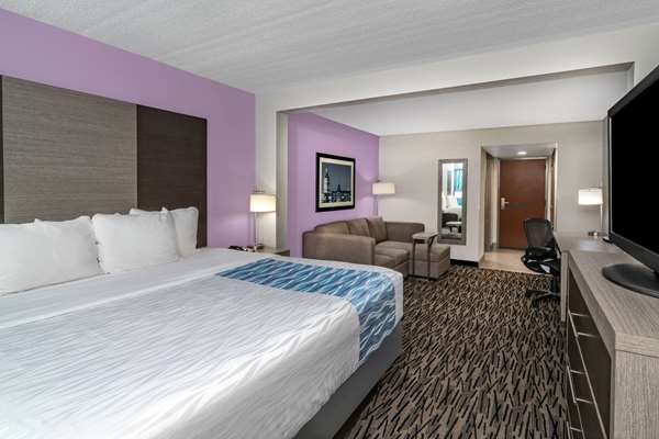  - La Quinta Inn & Suites Clarksville - I-24, Exit 4