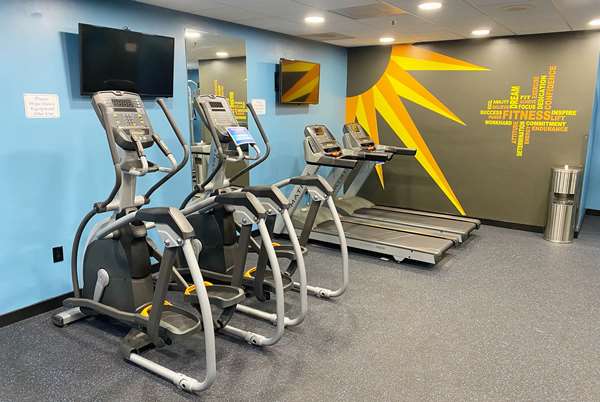 Fitness/ Exercise Room - La Quinta Inn & Suites Clarksville - I-24, Exit 4