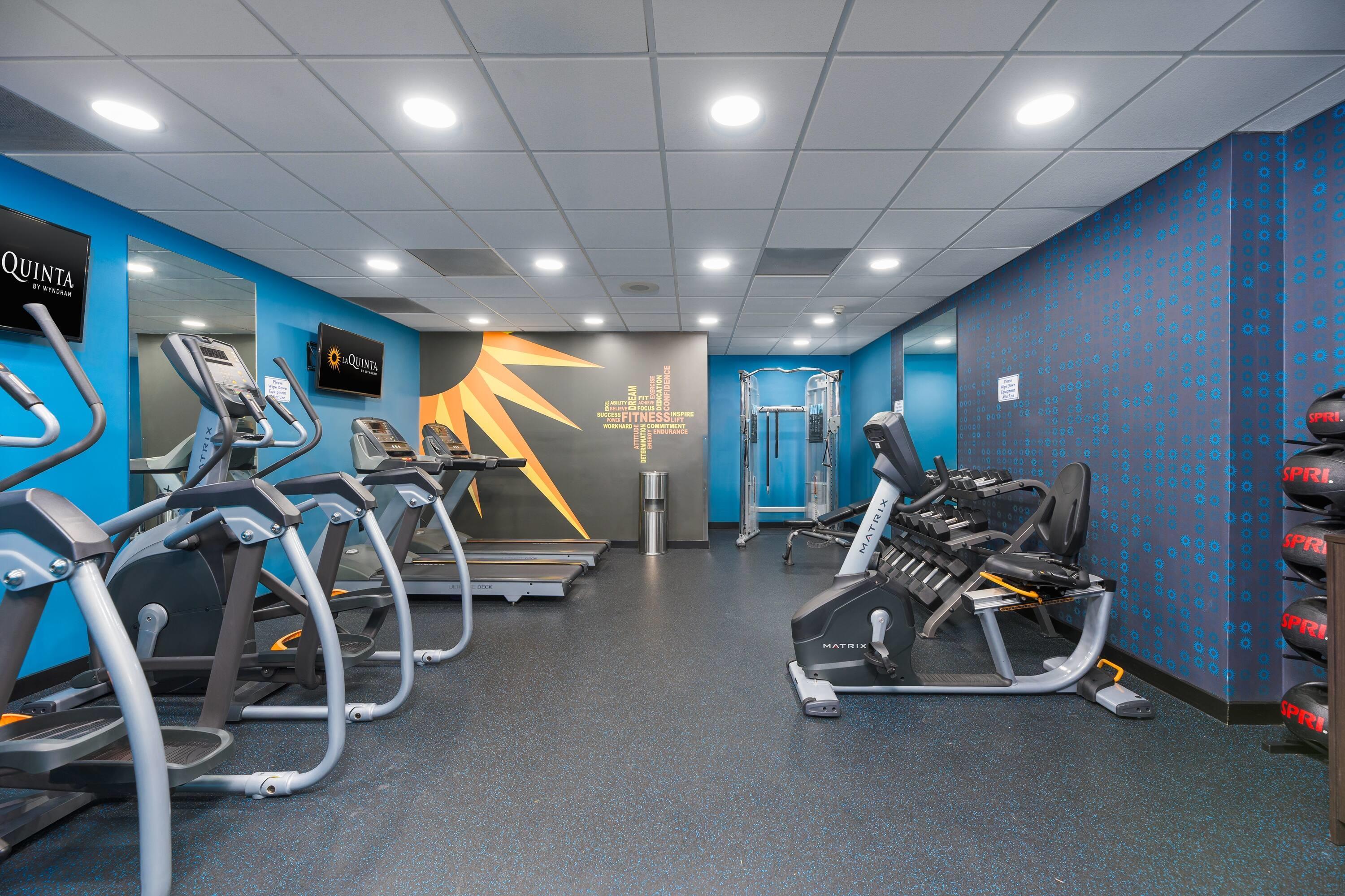 Health club fitness center gym | La Quinta Inn & Suites by Wyndham Clarksville