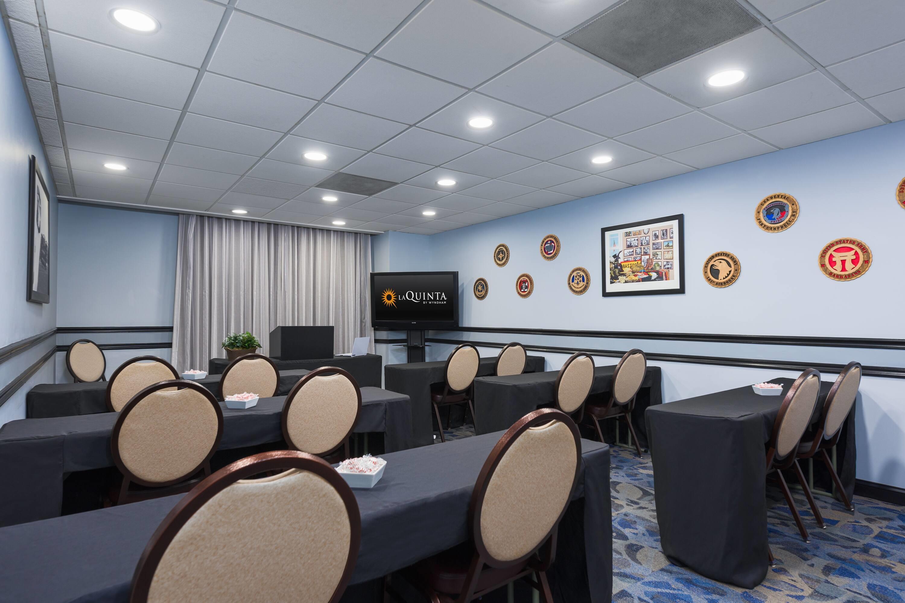 Meeting Room | La Quinta Inn & Suites by Wyndham Clarksville