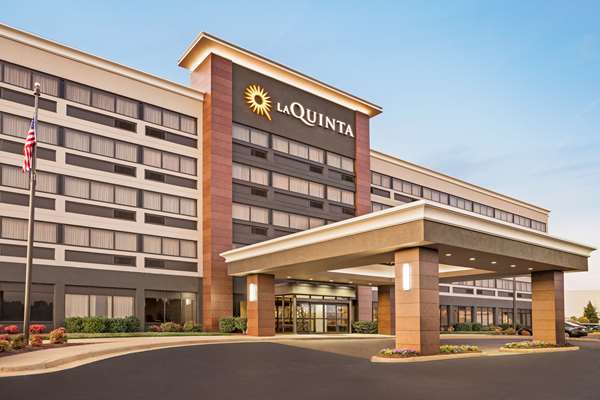 Exterior view - La Quinta Inn & Suites Midlothian
