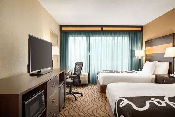  - La Quinta Inn & Suites Midlothian