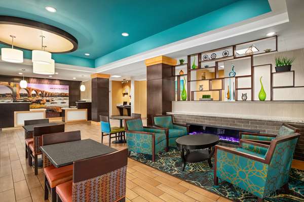  - La Quinta Inn & Suites Midlothian