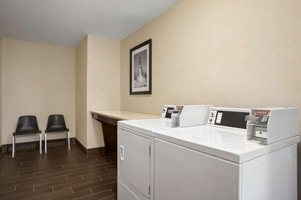  - La Quinta Inn & Suites Midlothian