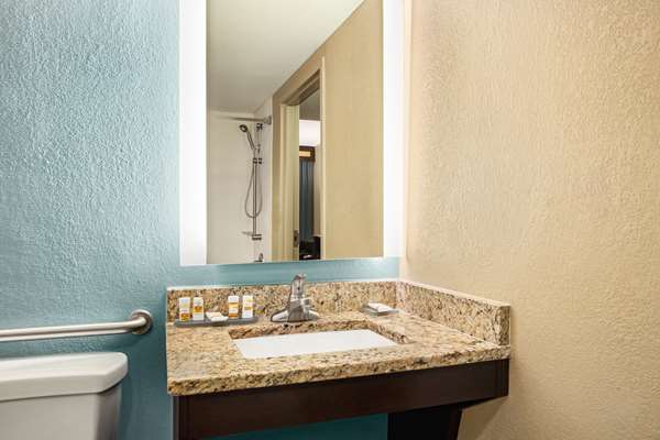  - La Quinta Inn & Suites Midlothian