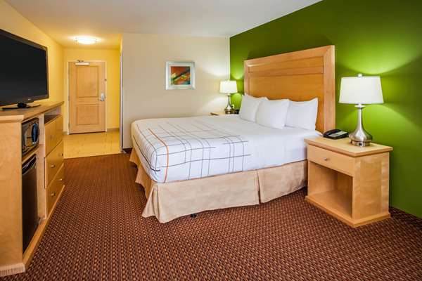  - La Quinta Inn & Suites Rochester