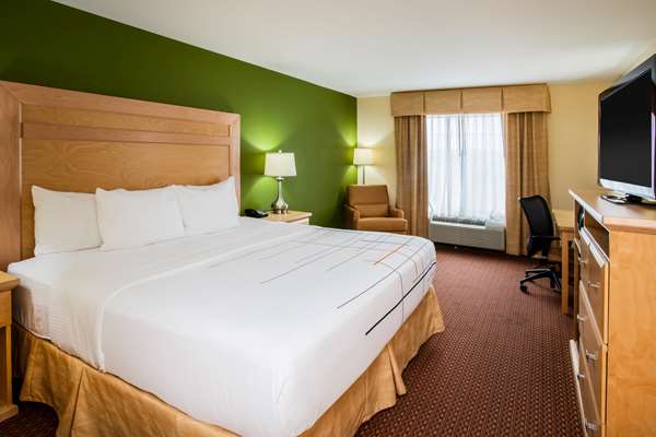  - La Quinta Inn & Suites Rochester