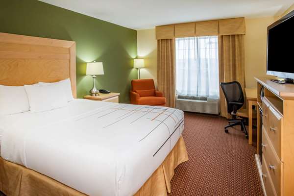  - La Quinta Inn & Suites Rochester