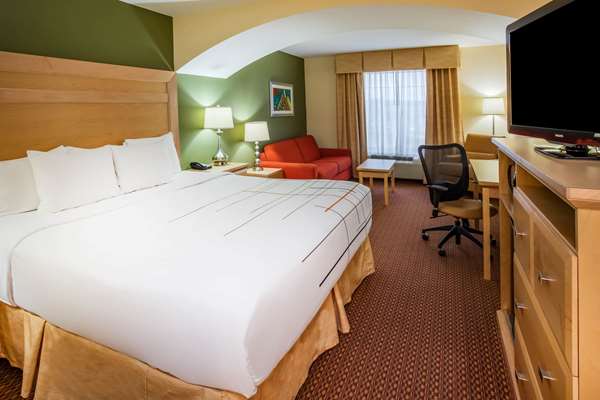 Suite - La Quinta Inn & Suites Rochester