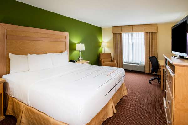  - La Quinta Inn & Suites Rochester