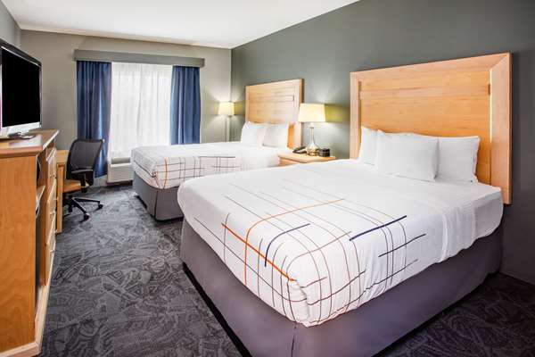  - La Quinta Inn & Suites Rochester