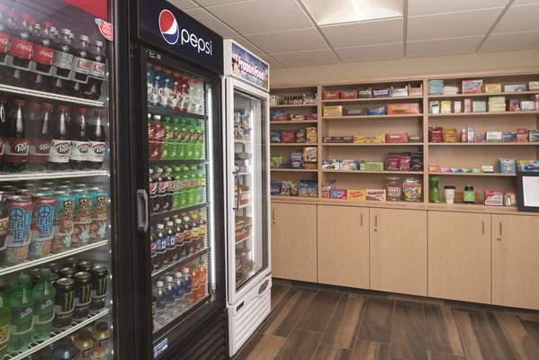  - La Quinta Inn & Suites Grand Forks - I-29, Exit 140