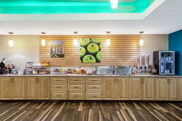  - La Quinta Inn & Suites Grand Forks - I-29, Exit 140