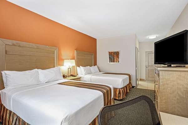  - La Quinta Inn & Suites Grand Forks - I-29, Exit 140