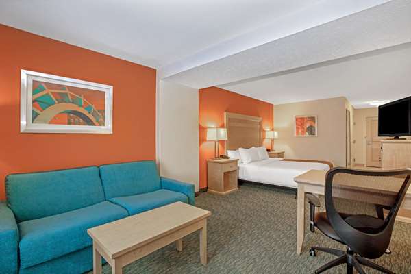 Suite - La Quinta Inn & Suites Grand Forks - I-29, Exit 140