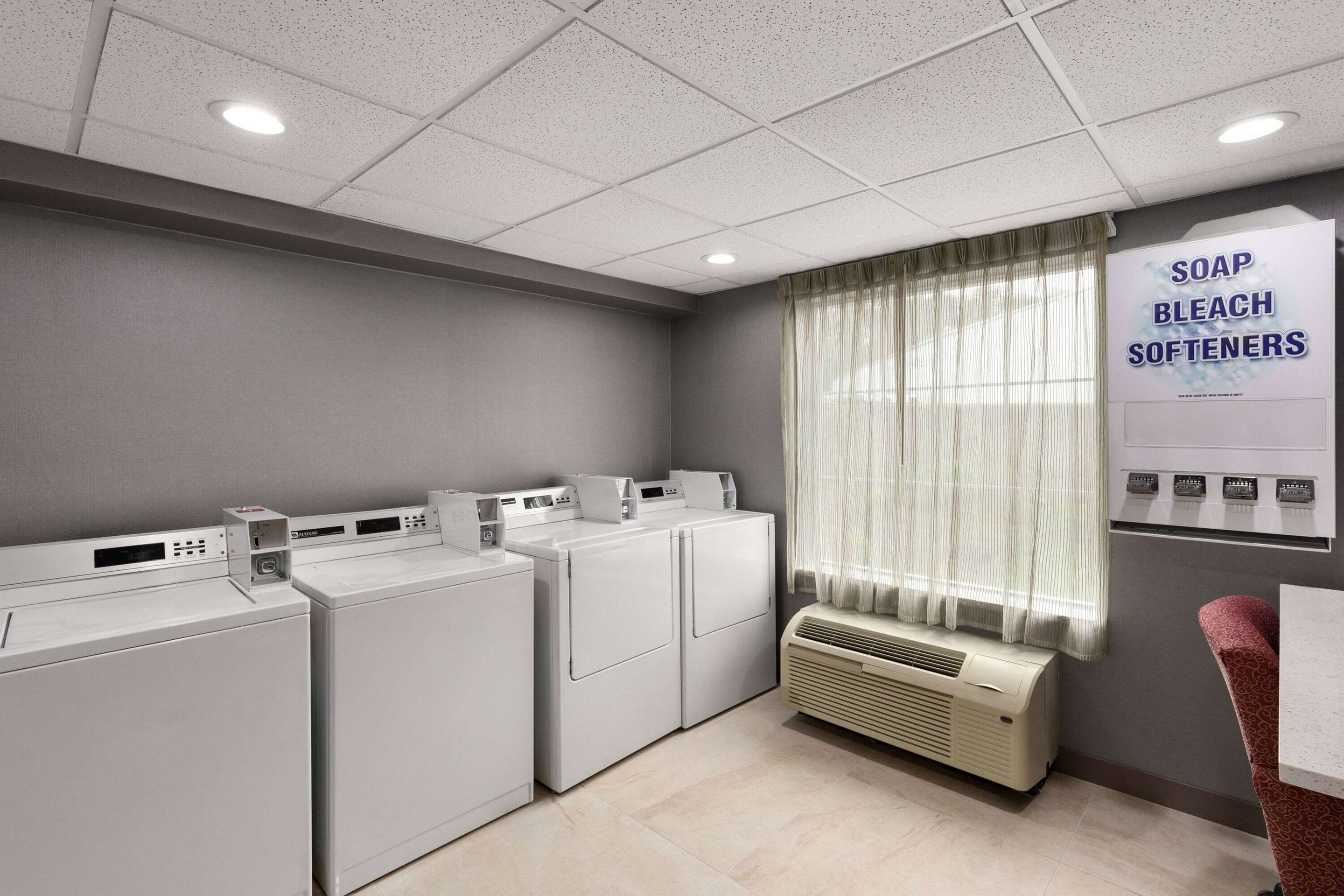 Laundry | La Quinta by Wyndham Knoxville Central Papermill