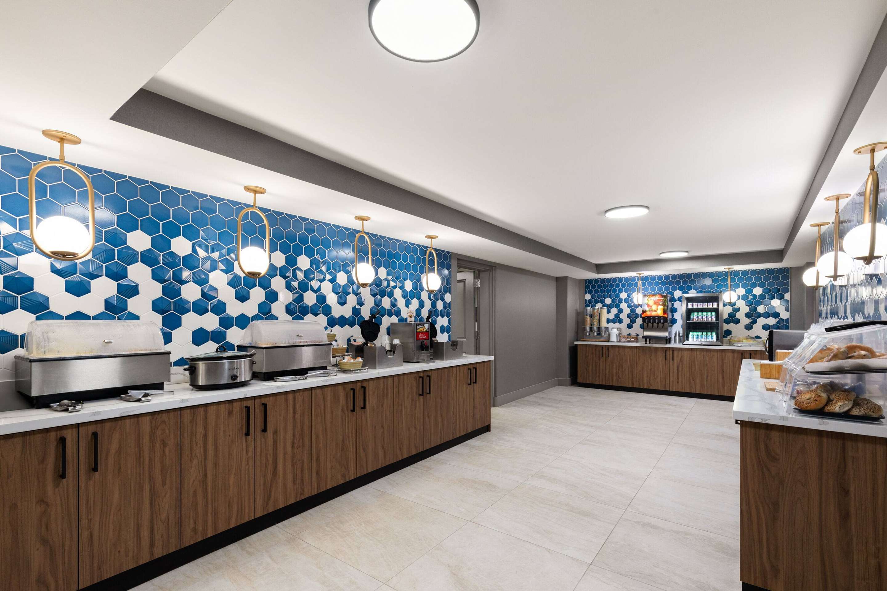 Property amenity | La Quinta by Wyndham Knoxville Central Papermill