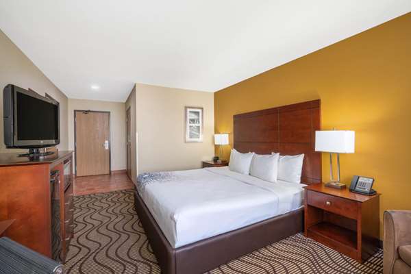  - La Quinta Inn & Suites Castle Rock - I-25, Exit 182