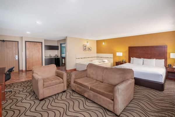  - La Quinta Inn & Suites Castle Rock - I-25, Exit 182