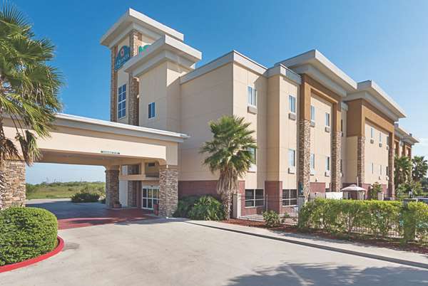 Exterior view - La Quinta Inn & Suites Mathis