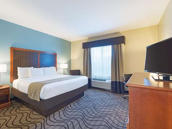  - La Quinta Inn & Suites Mathis