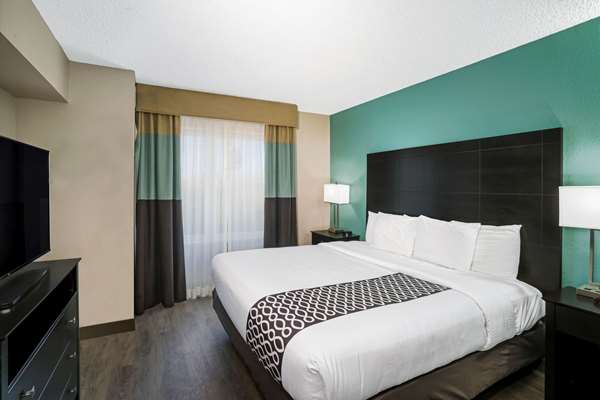 Suite - La Quinta Inn & Suites Lebanon - I-40, Exit 238