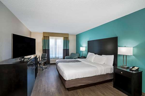 Suite - La Quinta Inn & Suites Lebanon - I-40, Exit 238