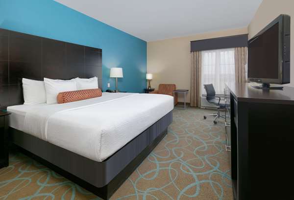 Suite - La Quinta Inn & Suites Clinton