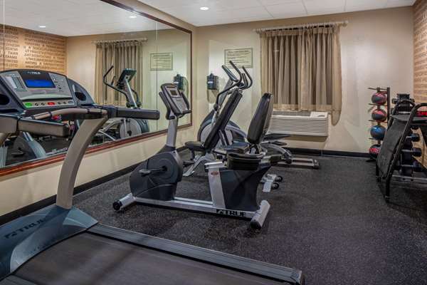 Fitness/ Exercise Room - La Quinta Inn & Suites Bonita Springs
