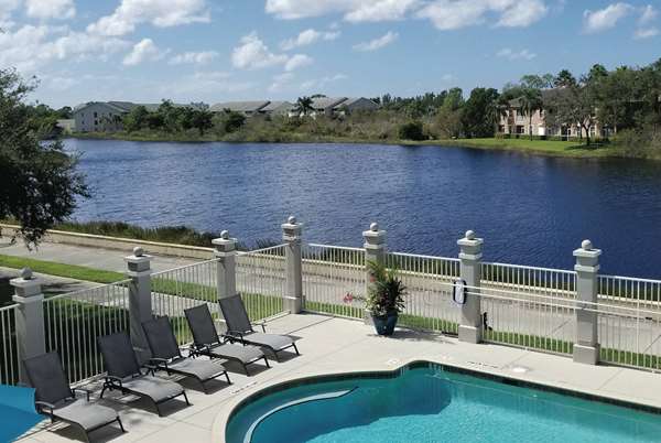 Pool - La Quinta Inn & Suites Bonita Springs