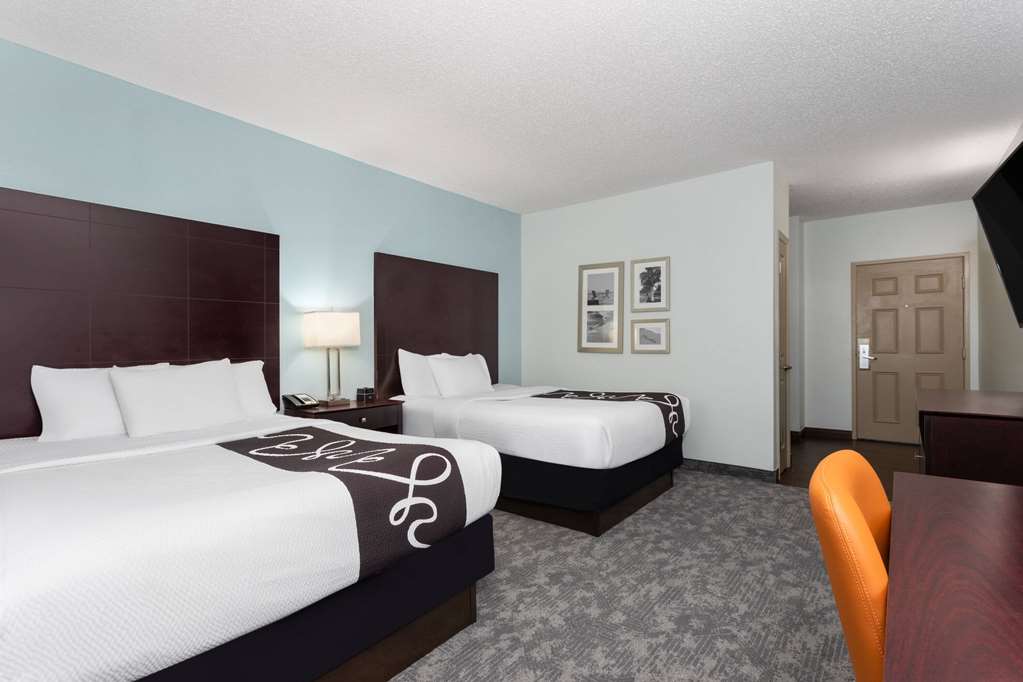 LA QUINTA INN STE BONITA SPRINGS NA-guestroom-Guest Room,On-Site.jpg