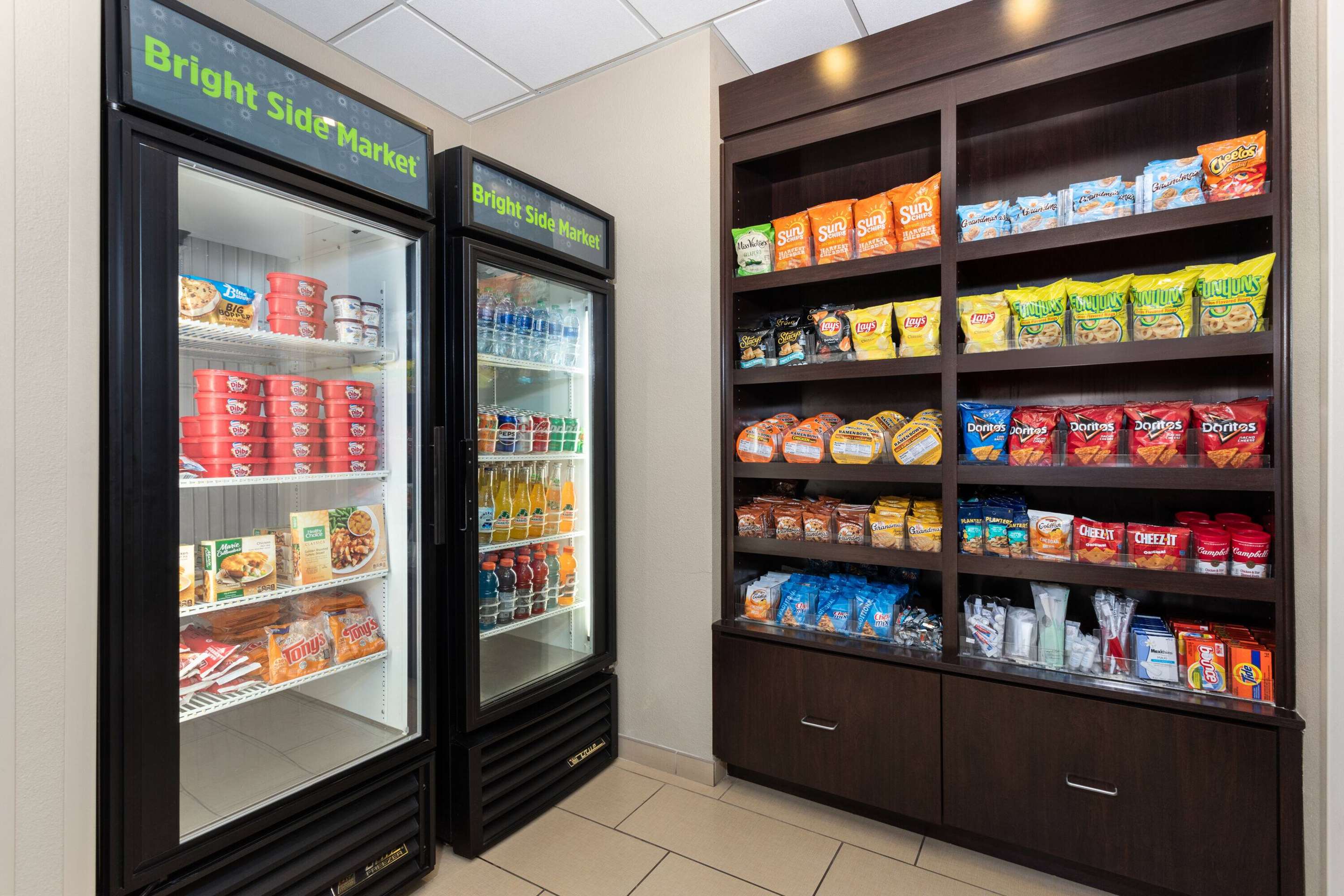 Property amenity | La Quinta Inn & Suites by Wyndham Bonita Springs Naples N.
