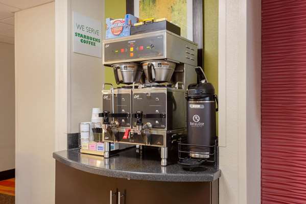  - La Quinta Inn & Suites Summersville