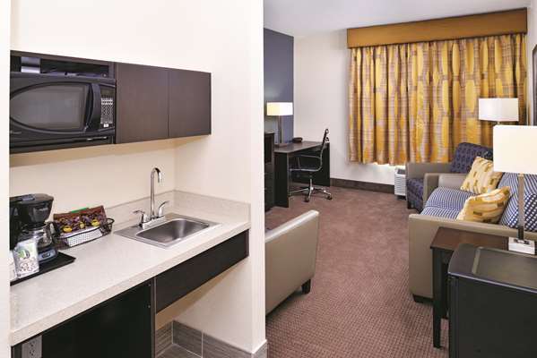Suite - La Quinta Inn & Suites Karnes City