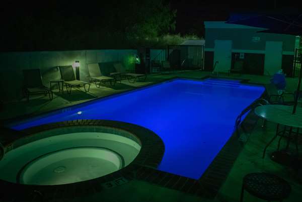 Pool - La Quinta Inn & Suites Karnes City