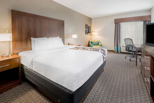  - La Quinta Inn & Suites Eastchase Fort Worth - I-30, Exit 24