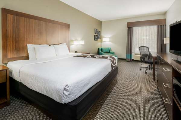  - La Quinta Inn & Suites Eastchase Fort Worth - I-30, Exit 24