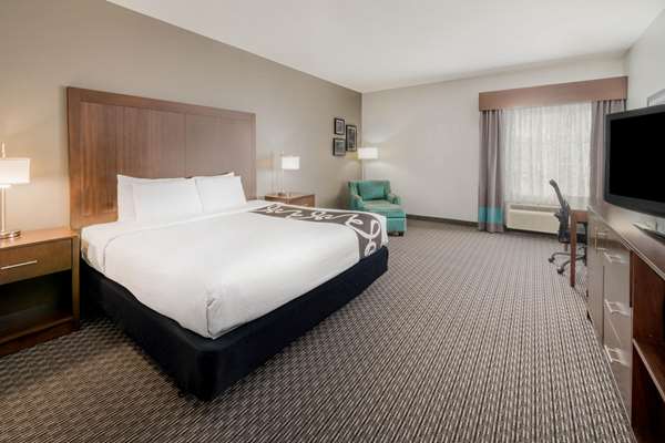  - La Quinta Inn & Suites Eastchase Fort Worth - I-30, Exit 24