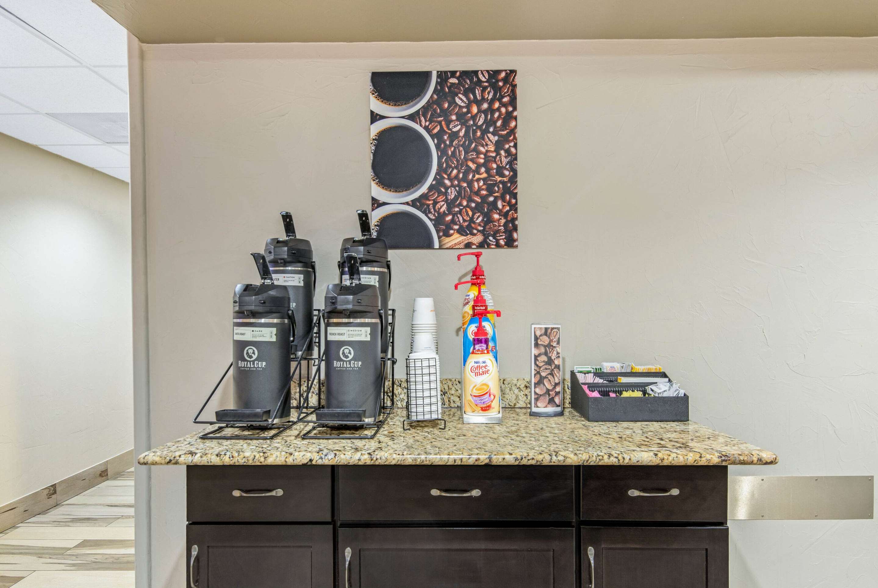 Property amenity | La Quinta Inn & Suites by Wyndham Denison - N. Lake Texoma
