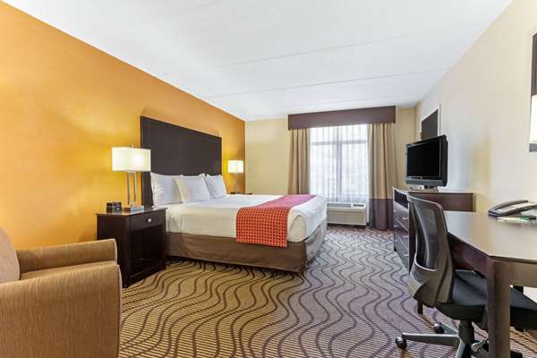  - La Quinta Inn & Suites North Tampa - I-75, Exit 270