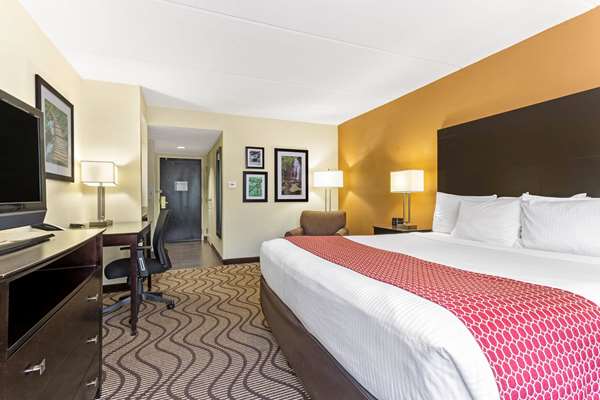  - La Quinta Inn & Suites North Tampa - I-75, Exit 270