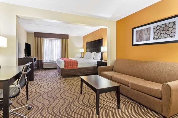 Suite - La Quinta Inn & Suites North Tampa - I-75, Exit 270